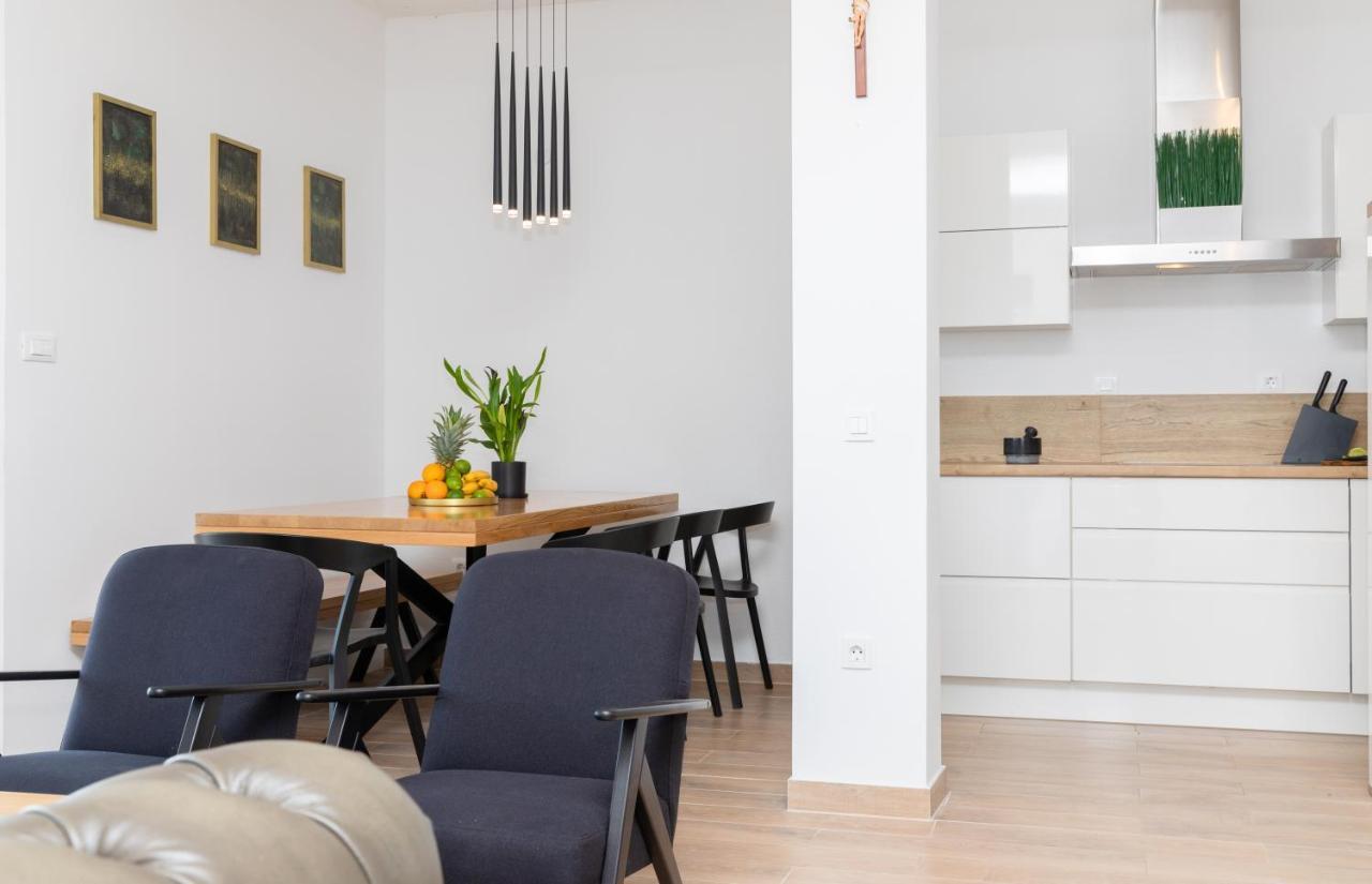 מורביצה Villa Kruna With Breathtaking View מראה חיצוני תמונה